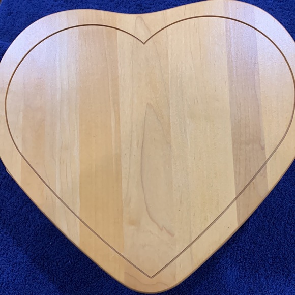 Longaberger 1999 Love Treasures basket set. - Picture 7 of 11